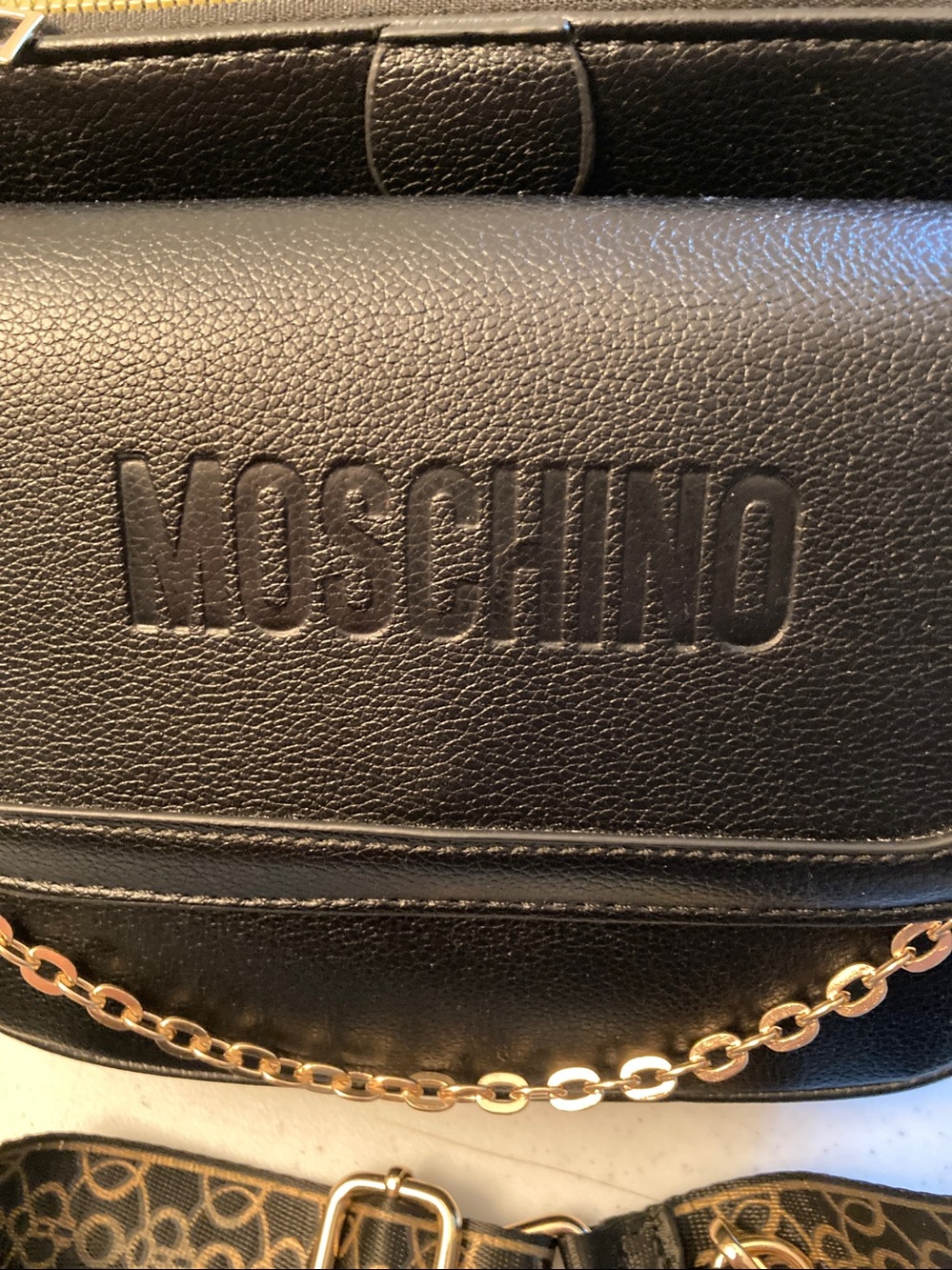 Designer Inspired 2-1 Black Crossbody with Gold Chain and Patterned Strap - Picture 2 of 8